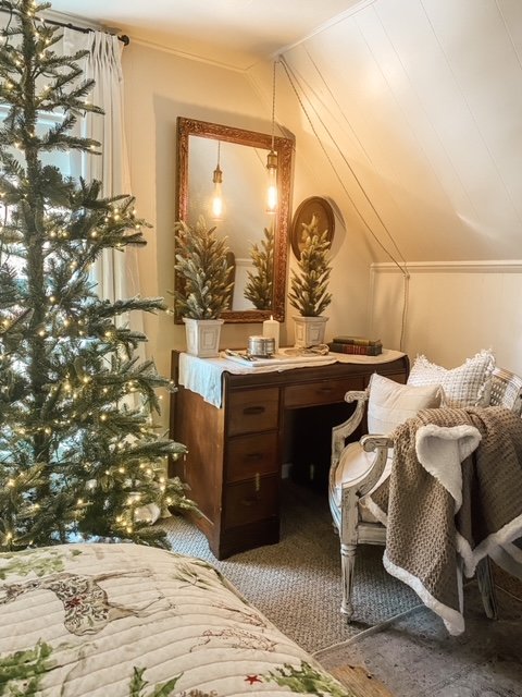 Stacey's Nostalgic Vintage Christmas Cottage Is Here to Inspire